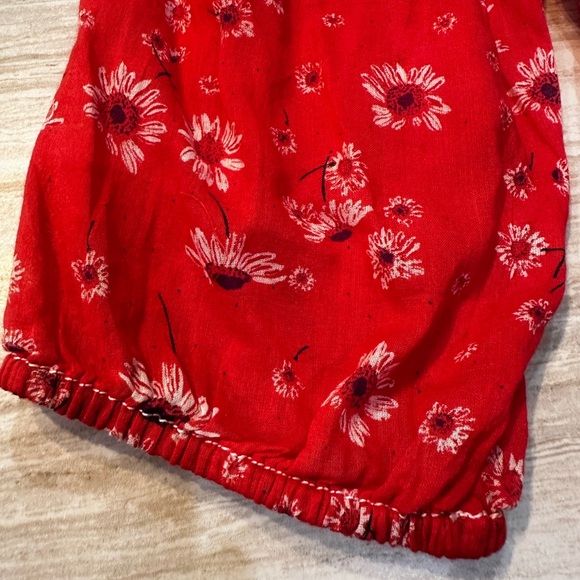 Free People Daisy Print Red Peasant Blouse size Medium - Picture 10 of 12